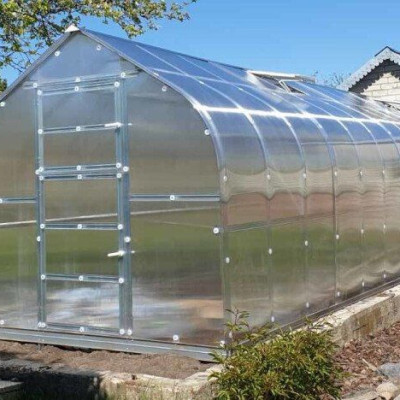 Polycarbonaat Tuinkas Klasika Standart 2,5 x 8 Meter