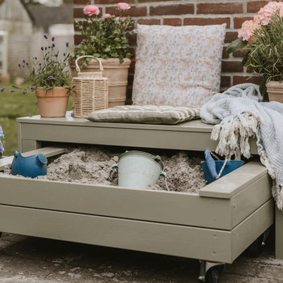 Houten Zandbak Op Wielen Met Bankje - 120 CM